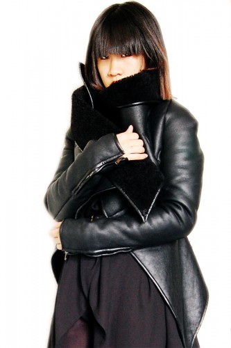 Gareth-Pugh-Leather-Jacket-FW2010-3